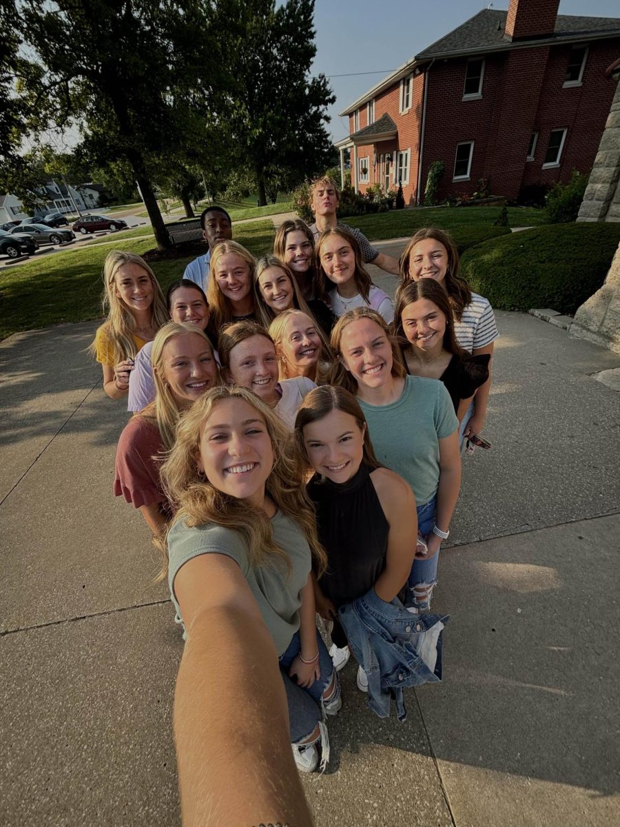 Pictured: Hannah Hentges, Flynn Hamilton, Crosby Pierce, Alison Kolb, Kenadi Harrison, Maggie Stonner, Lydia Moellers, Grace Luebbering, Alexandria Underwood, Gracie Sheulen, Alaina Meyer, Abby Verslues, Iris Morrisey, Ali Snellen, Richard Mosha, Dugan Williams