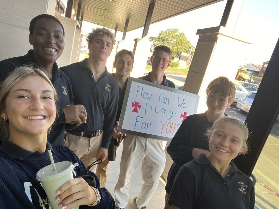 Pictured Left to Right: Alexandria Underwood, Richard Mosha, Dugan Williams, Jacob Smith, Julian Schmidt, Cole Biery, and Abby Heckencamp. 